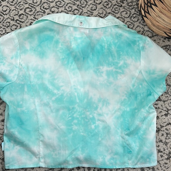 Top - Picture 3 of 5